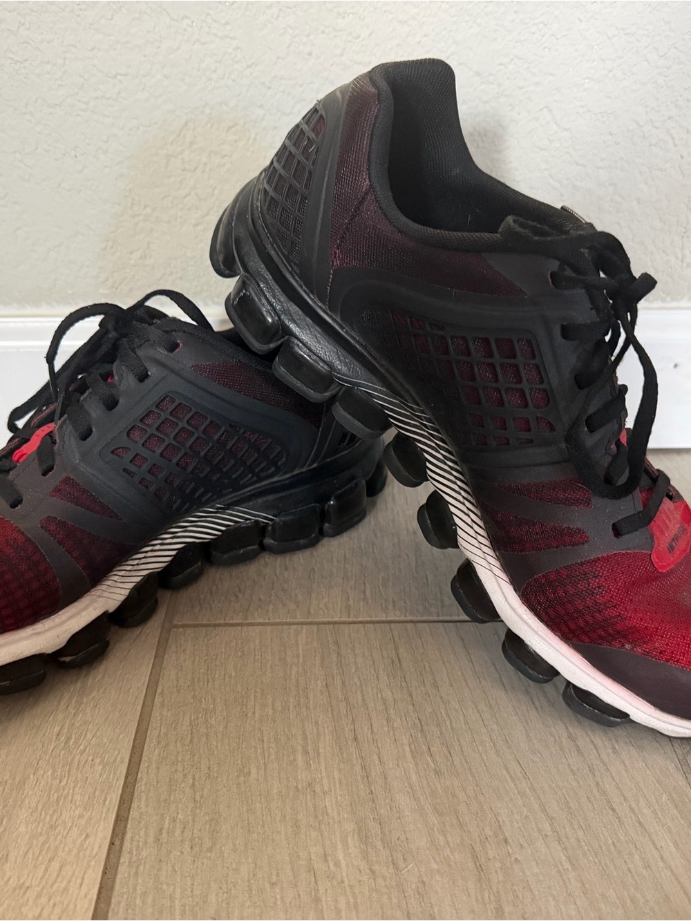Reebok JetFuse Running Shoes Men’s Size 9.5 Excellent Condition